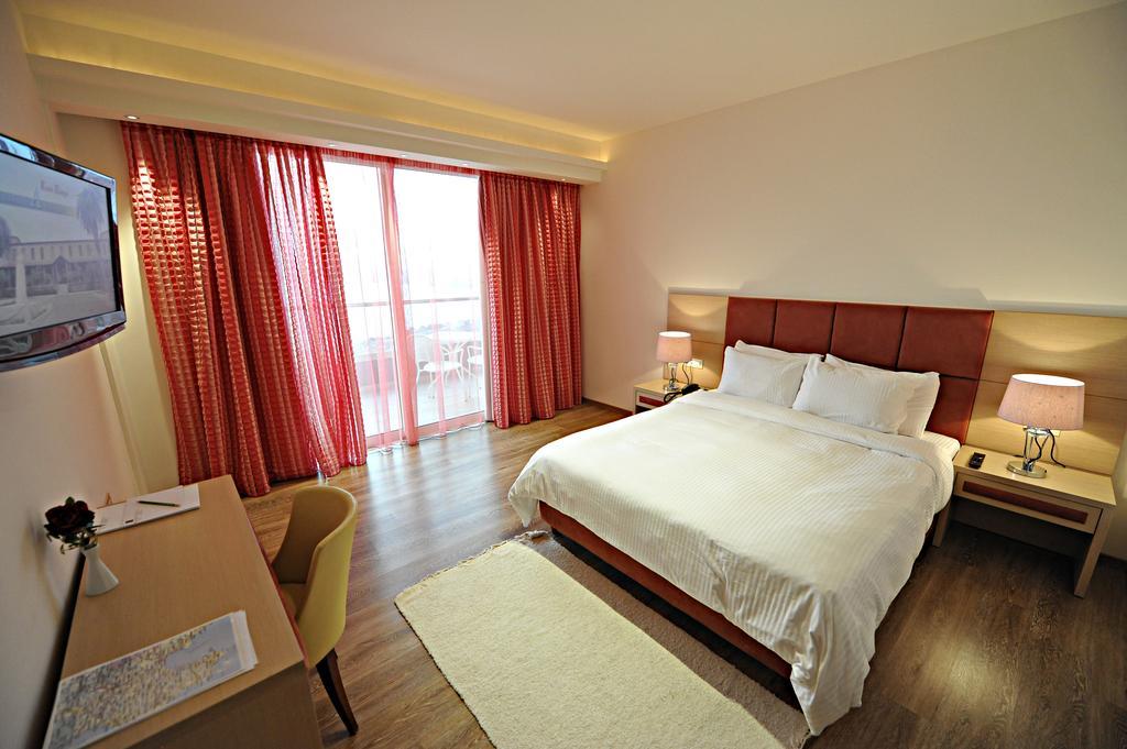 Belvedere Hotel Kalamata Zimmer foto
